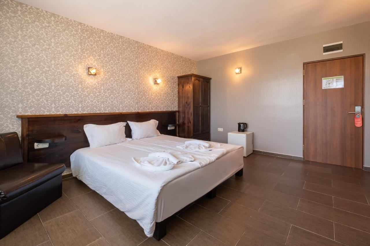Complex Katalina Otel Tsigov Chark Dış mekan fotoğraf