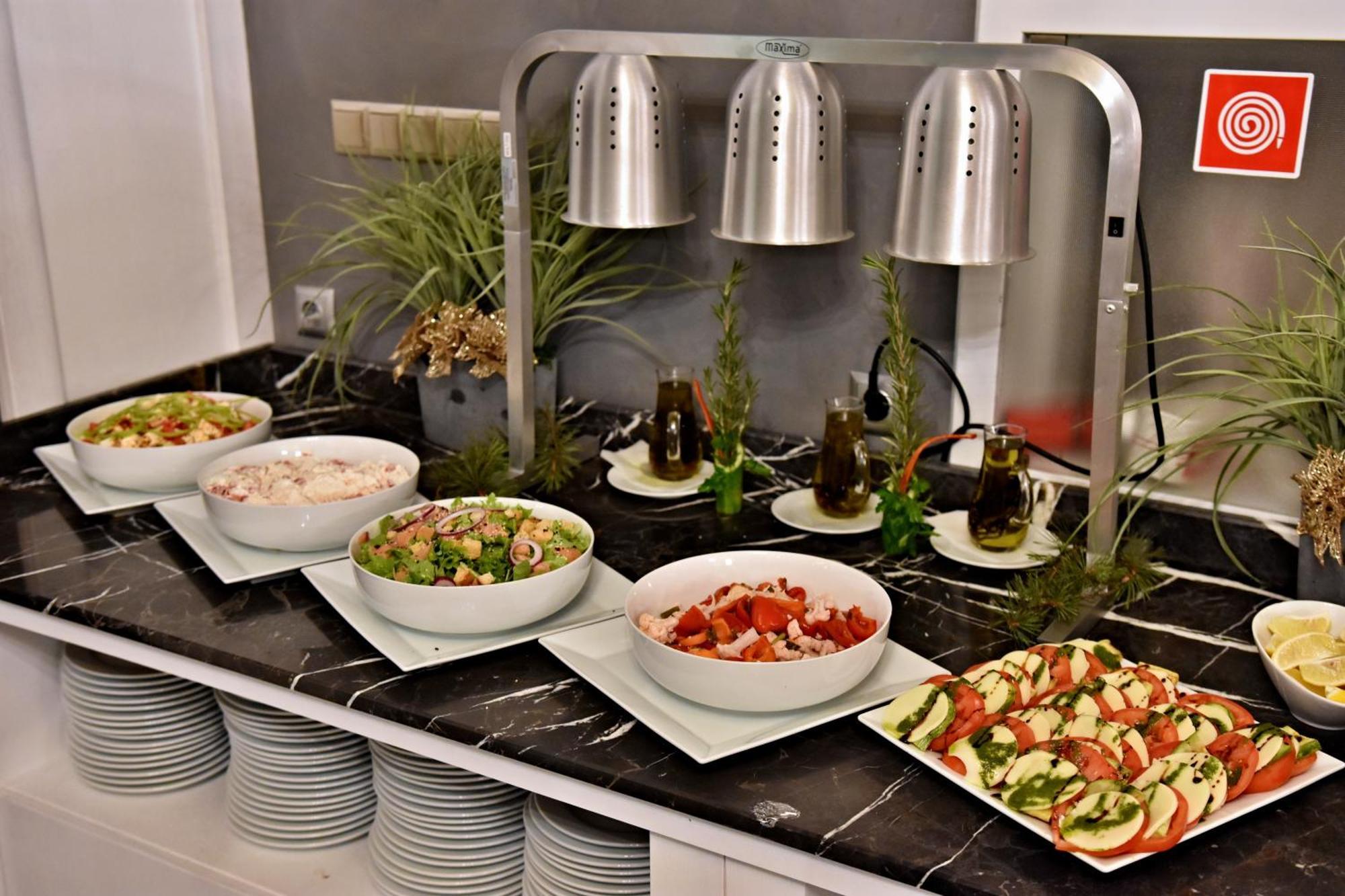 Complex Katalina Otel Tsigov Chark Dış mekan fotoğraf