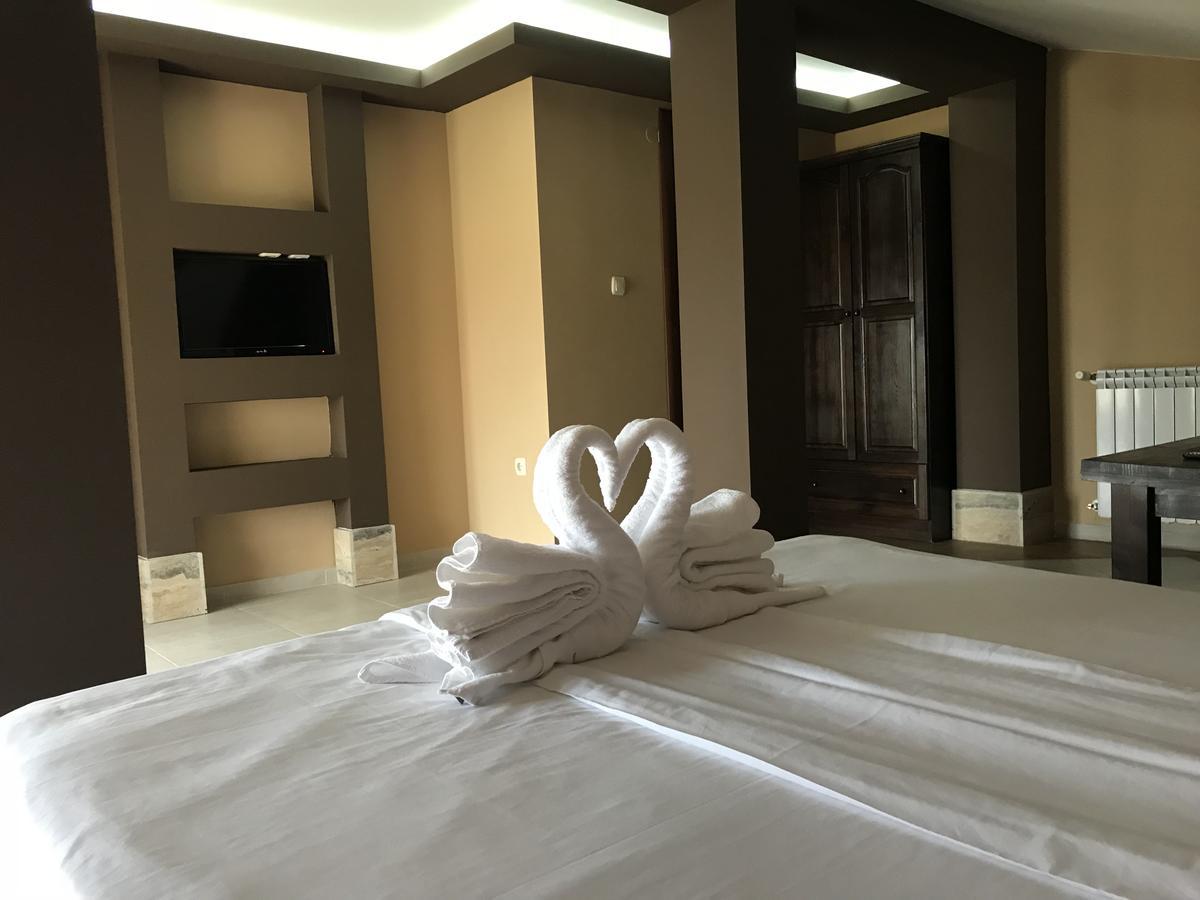 Complex Katalina Otel Tsigov Chark Dış mekan fotoğraf