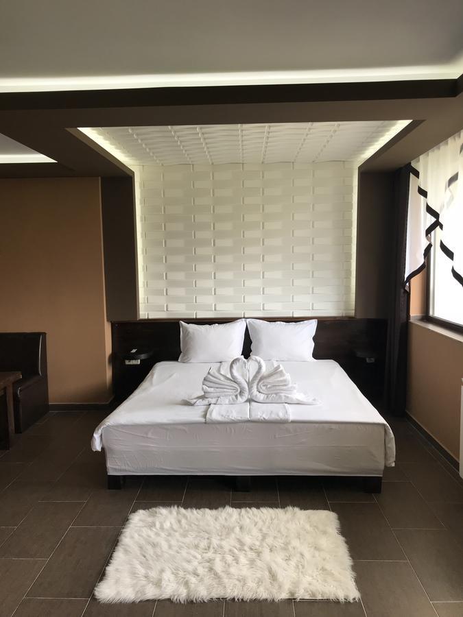 Complex Katalina Otel Tsigov Chark Dış mekan fotoğraf